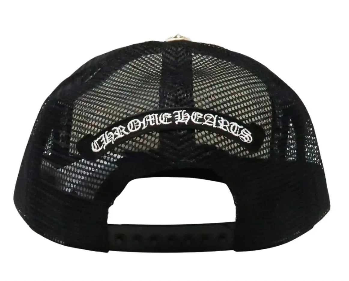 CHROME HEARTS KING TACO TRUCKER HAT WHITE / BLACK - UNIQUE EN SON